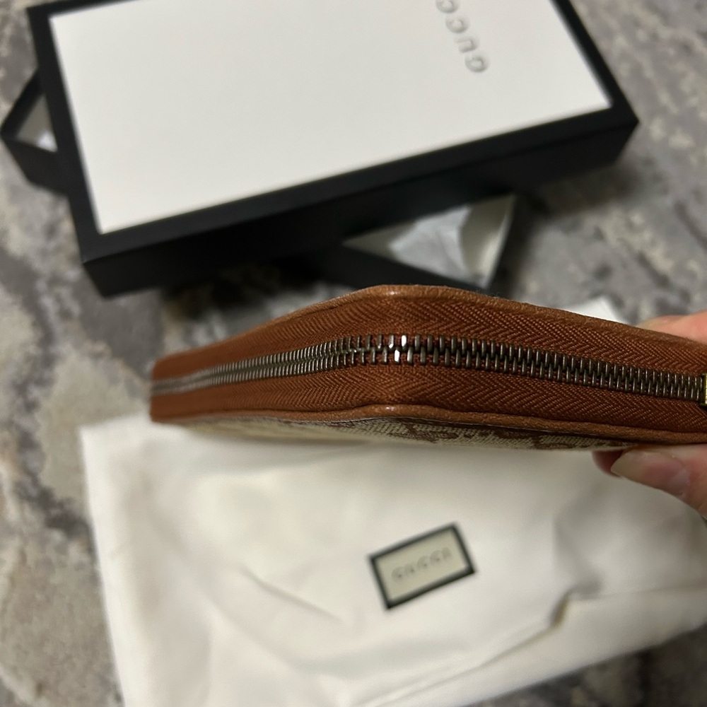 New Gucci Long Wallet Yankees GG Supreme Brown Zip Long Wallet Beige With Box - Picture 2 of 6